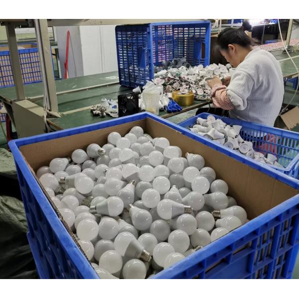 Skd Led Bulb A60 Housing Pc Cover 7W 9W 12W Led Chip Bulb Raw Materials Lumen 900LM 10%