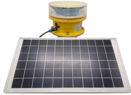 Solar Aviation Obstruction Light LED Red Medium Intensity with IP66 Aluminum Alloy and ≥2000cd Brightness