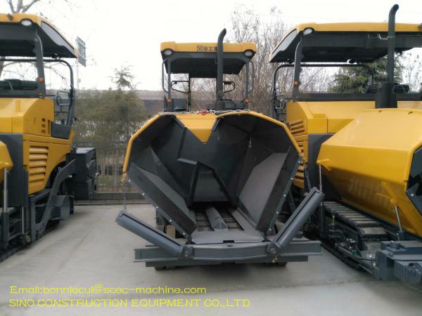 A construção de estradas de RP603L XCMG faz à máquina o Paver hidráulico completo da estrada da roda