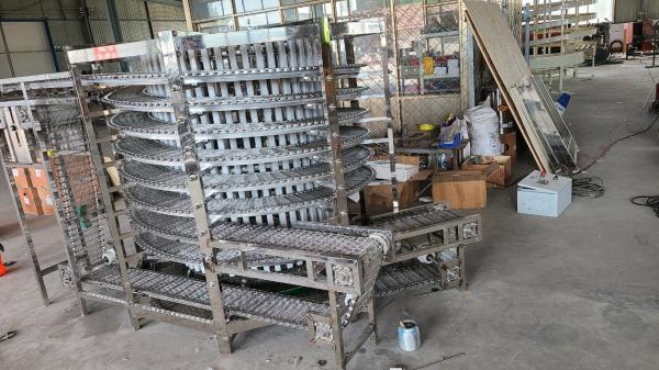 Torre de arrefecimento em espiral automática de aço inoxidável de alta resistência