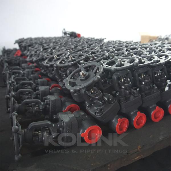 Vanne à soupape en acier forgé soudée par emboîtement, classes 800-2500