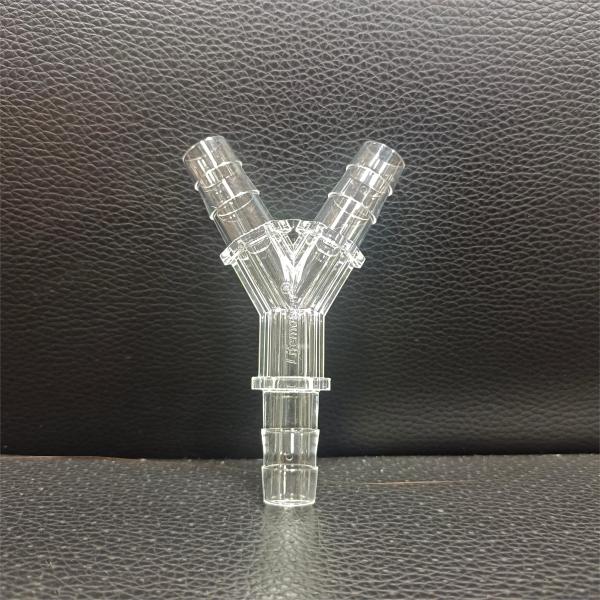 Crystal clear: the craftsmanship of injection moulding for transparent white plastic tubes