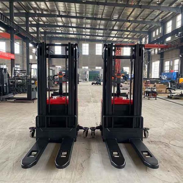 2500kg Electric Stacker 2 Stage 3.0m Mast Counterbalanced Stacker