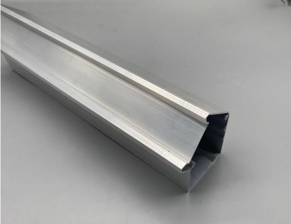Profil en aluminium à dissipation de chaleur de haute durabilité pour l'industrie de l'éclairage