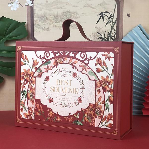 Custom Luxury Floral Gift Box Rigid Cardboard Wedding Favors