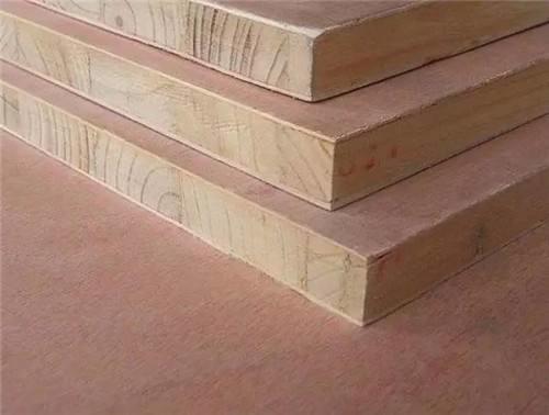 E1 Grade Pine core Veneered Block board , Wall Panel Hardwood Block Board 18-45mm