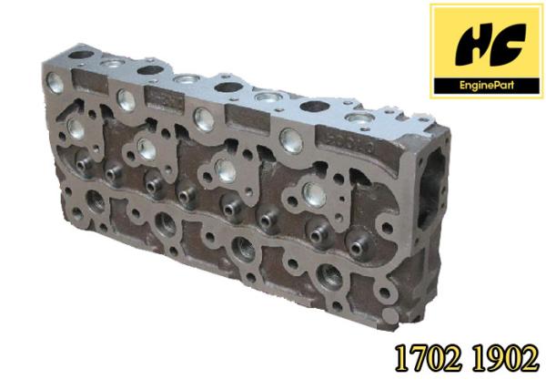Cast Iron / Aluminum Cylinder Head Used For Kubota 1702 One Year Warranty