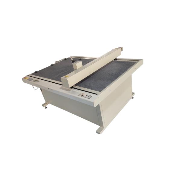 1500x900mm Flatbed Cutter with Pneumatic Fixation and Integrated Floating Pressure Foot for Garment PVC Acrylic Cutting