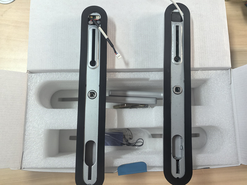 Painted Finish Smart Gate Lock Smart Digital Door Lock Card / Code / Fingerprint