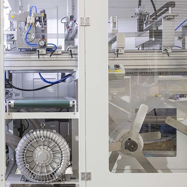 Lower Energy Intelligent Under pad Making Equipment with Packaging System