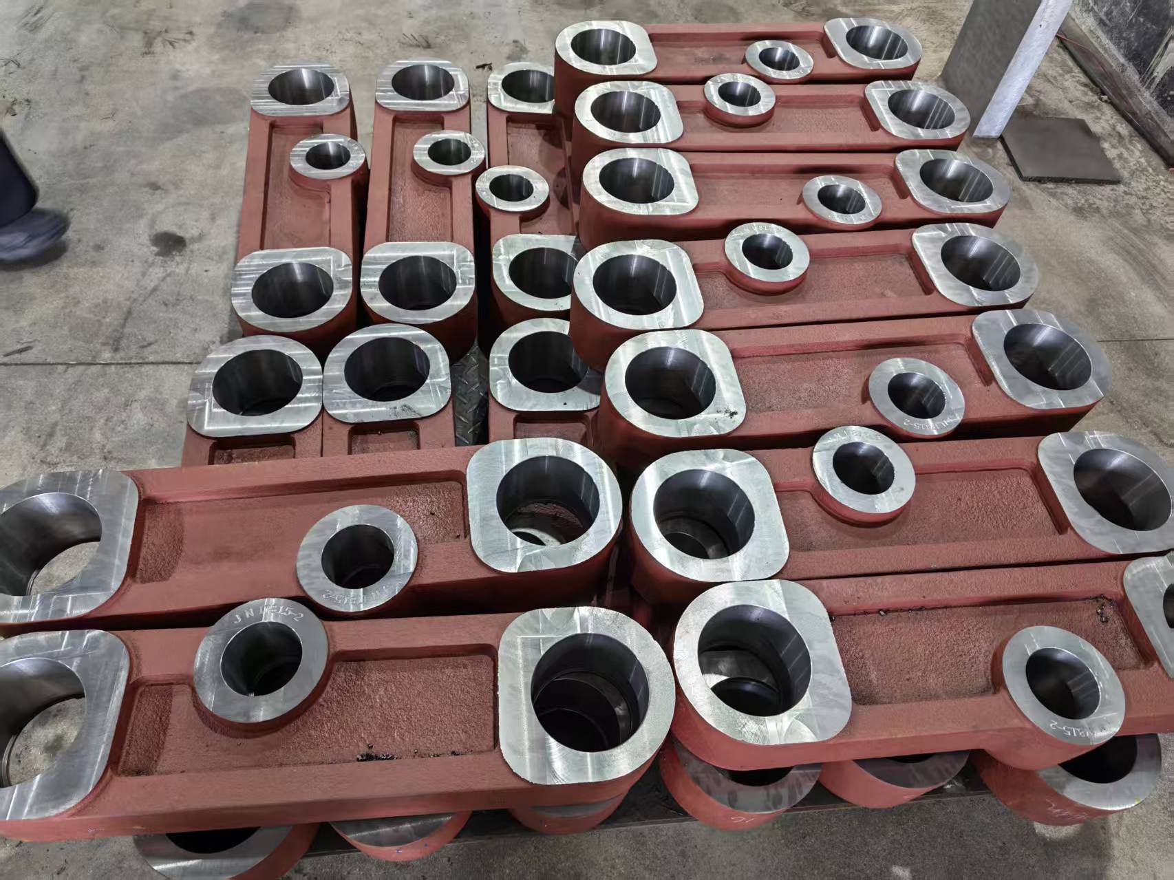 Heavy Duty Abrasion Resistant Mining Castings with High Tensile Strength for Mining Machinery
