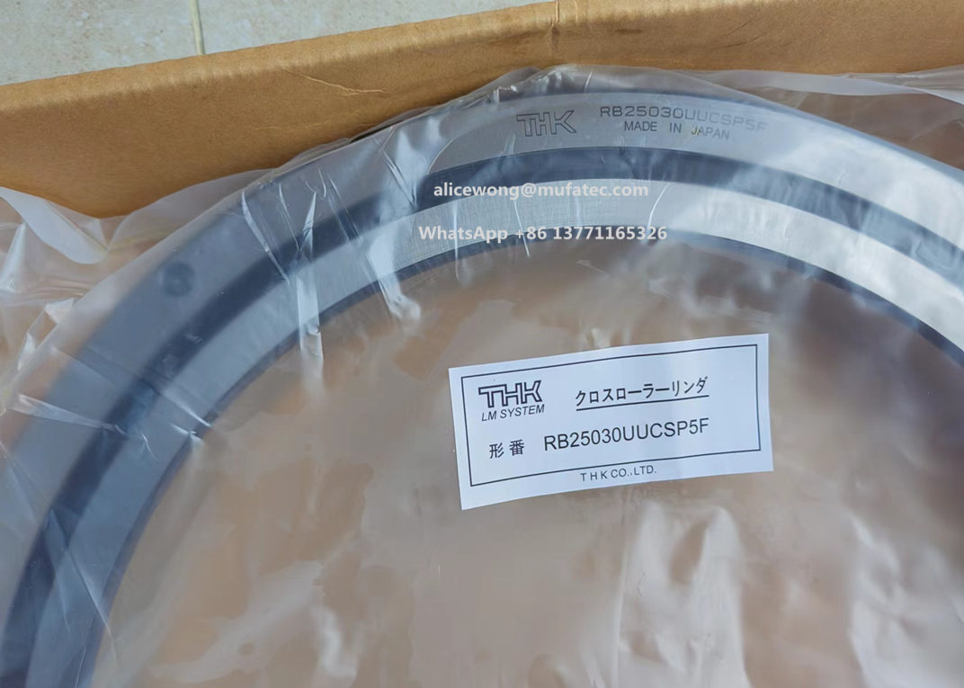 RB25030UUCSP5F высокоточный перекрестный ролик с подвижным подшипником 250*330*30 мм