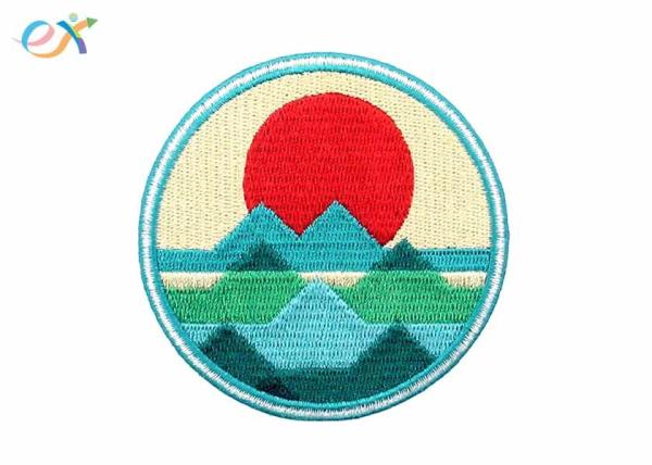 Custom Explore Outdoor Iron On Embroidered Patches Applique Badge For Promotional Gifts