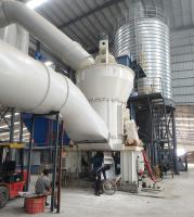 Máquina avanzada para hacer polvo de yeso con clasificador dinámico.