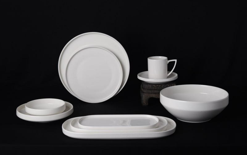 new bone china - round dinning set  white glaze for daily used ceramics
