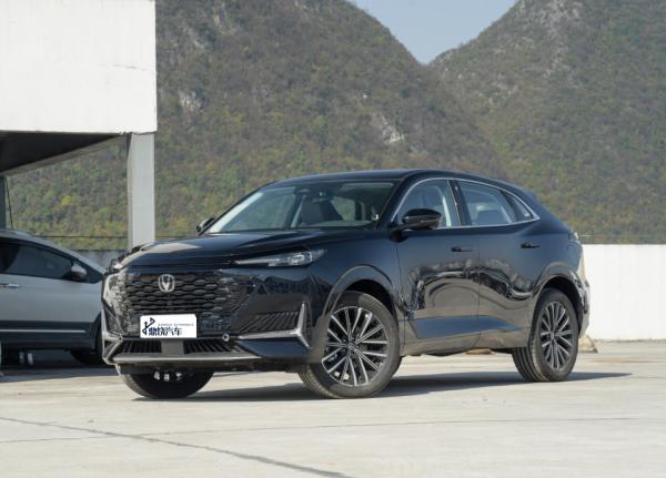 Chang An EV Changan UNI-K New Version 233Ps 171Kw 390Nm Gasoline New SUV Car