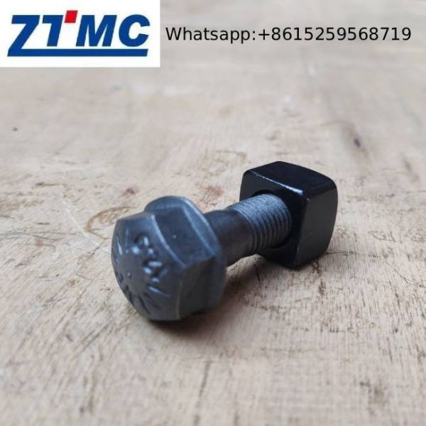 12.9 Grade PC300 PC200 Undercarriage Track Bolt And Nut High Strength