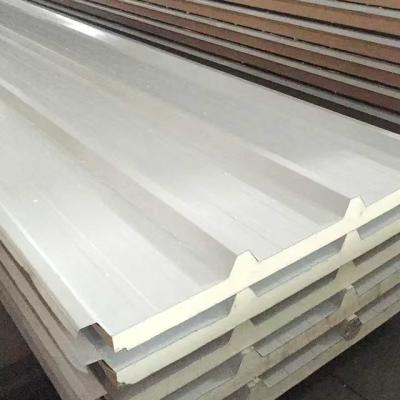 Isolamento contra incêndio Espaço frio Espuma de parede EPS PU Roof Panel de lã de rocha 950mm/1150mm Largura