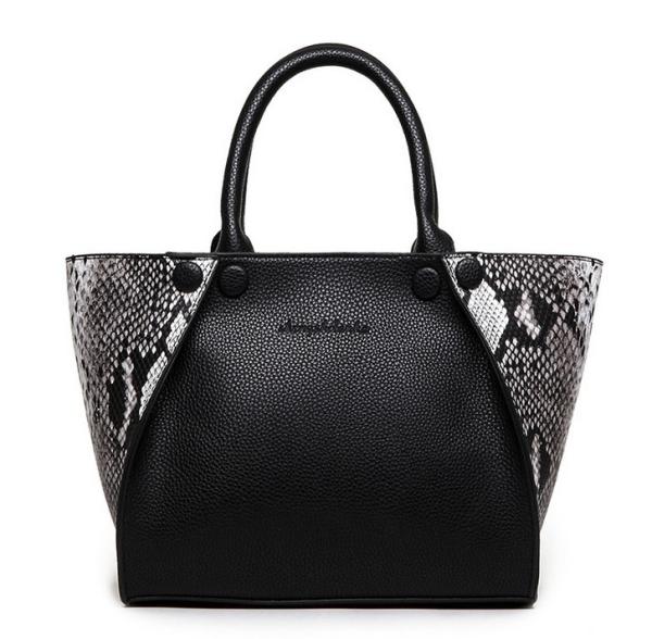 2016 new European and American fashion handbags serpentine Messenger bright skin handbag luxury handbag