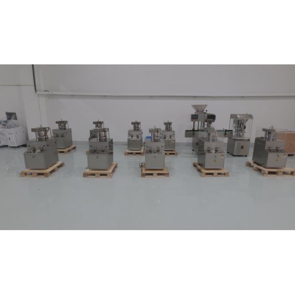 TIANHE Touch Screen Control GMP Design Stainless Steel Lab Tablet Press Machine for Pharmaceutical and Chemical Industries