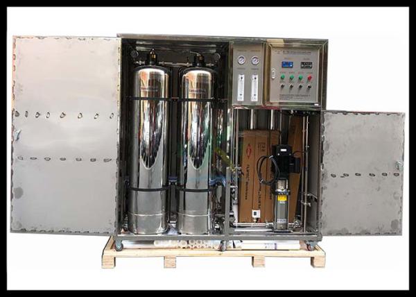 SS304 Fully Close Reverse Osmosis Equipment Water Purifier Plant With Wheel Easy Moving