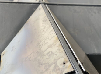 Stainless Steel Laser  CNC Cut Machine 3000W 12mm Raytools