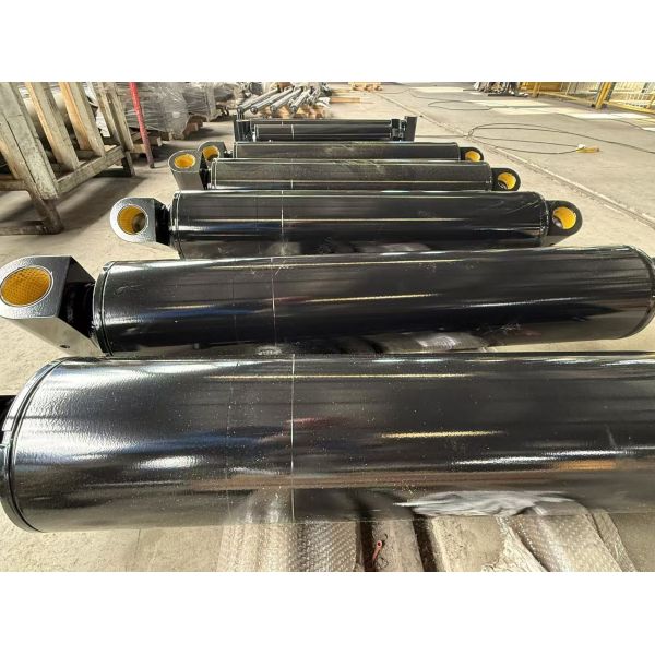 Single Acting High Tonnage Steel Agricultural Hydraulic Cylinder Hard Chrome Plated Piston Rod