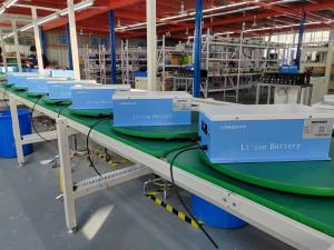 200Ah Bluetooth ABSプラスチックリチウム電池 持続可能なエネルギーリチウム電池