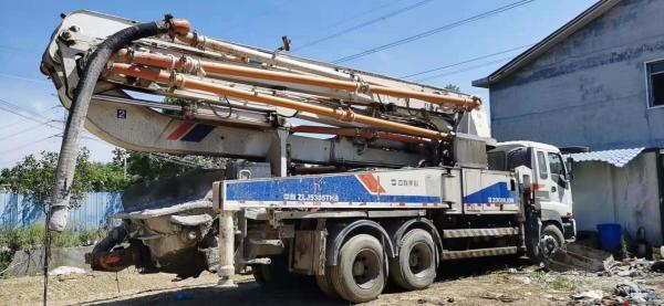 ZLJ5339THB Zoomlion 47m Truck Pump Contractor Machinery pour pompes à béton d'occasion avec 1