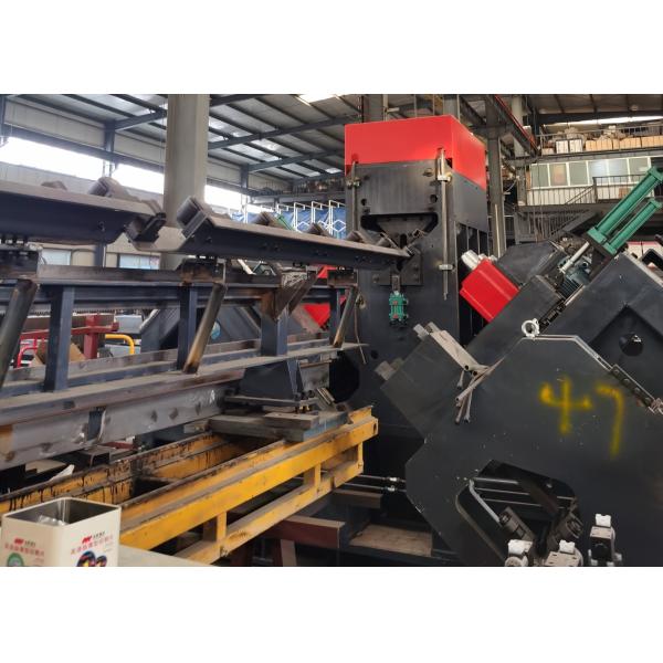 3 cuchillas en cada lado, máquina de línea angular CNC de alta eficiencia, cono BT40 del husillo de perforación