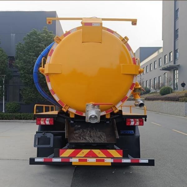 8.1m3 8100L 14tons Sewage Suction Truck Diesel Operated ZBJ5140GXW6BHQ