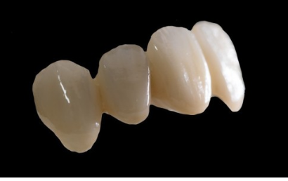 Отбелите материалы CAD CAM Zirconia цвета зубоврачевание Pre затеняло Mpa 1200 D98*20mm