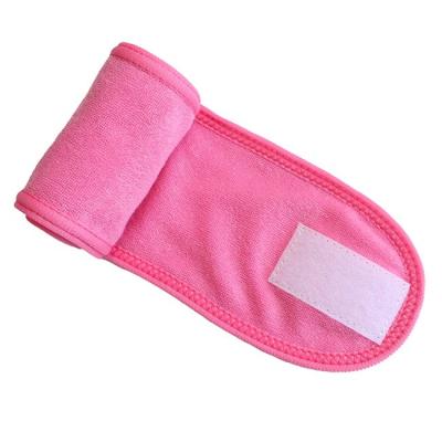 Les femmes pelucheuses font face à l'enveloppe de nettoyage de cheveux de lavage de visage de bandeau pour des sports fonctionnants