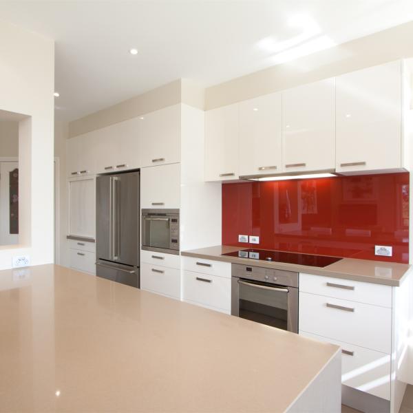 White Lacquer Complete Kitchen Cabinet Modern Handle MDF High Gloss