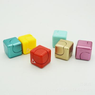 3.5cm brancos ou outros cubos de gerencio da inquietação do dedo da cor