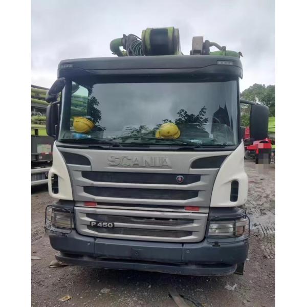 Used 2018 Zoomlion 63m concrete pump truck with Scania chassis, showing discounted price for sale
