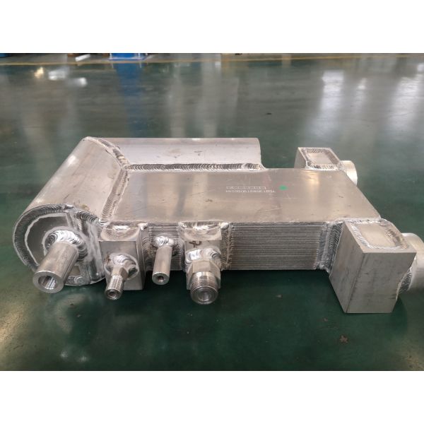IP54 Aluminum Plate Fin Dry Cooler Heat Exchanger For Power Electronics Cooling