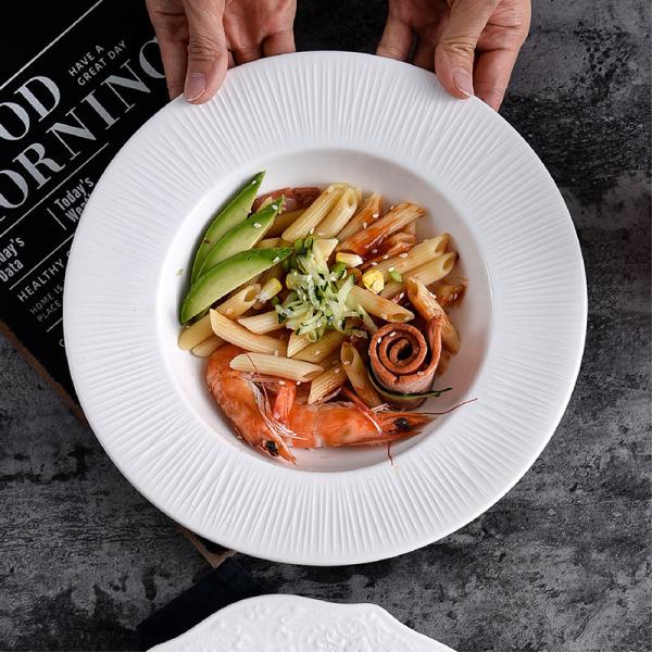 White Catering Coupe Ceramic Plates Porcelain Set Classic 10.5 Inch Restaurant Dish