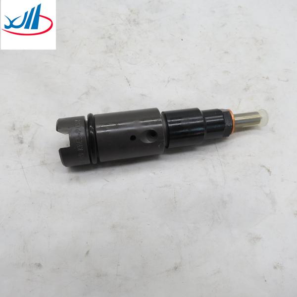 Sinotruk Howo Parts Cars And Trucks Vehicle C3975928 Car Fuel Injector 3975928