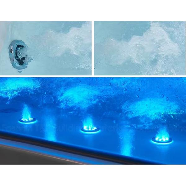 Один взрослый массаж водоворота угла Bathroom гидромассажной ванны стеклоткани человека