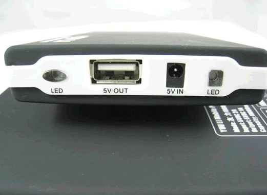 Emergency Portable USB Charger For Mobile Phone And MID Tablet Computer