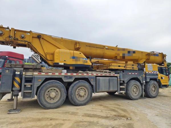 2018 80 tonnes de grues mobiles Terriennes Grues de camions Équipement de construction Machines de grues à tour