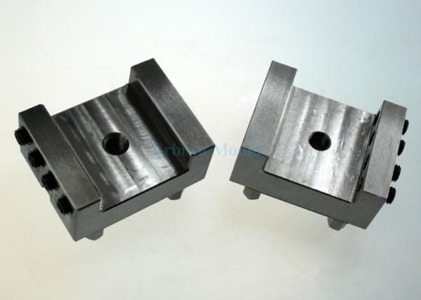 Outils de moulage injection d'OIN 9001 pour la bride/montage de repérage standard