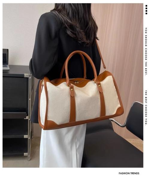 Portable Lightweight Ladies Out Short Travel Bag Large-Capacity Bag Ladies New Summer Canvas Messenger Bag