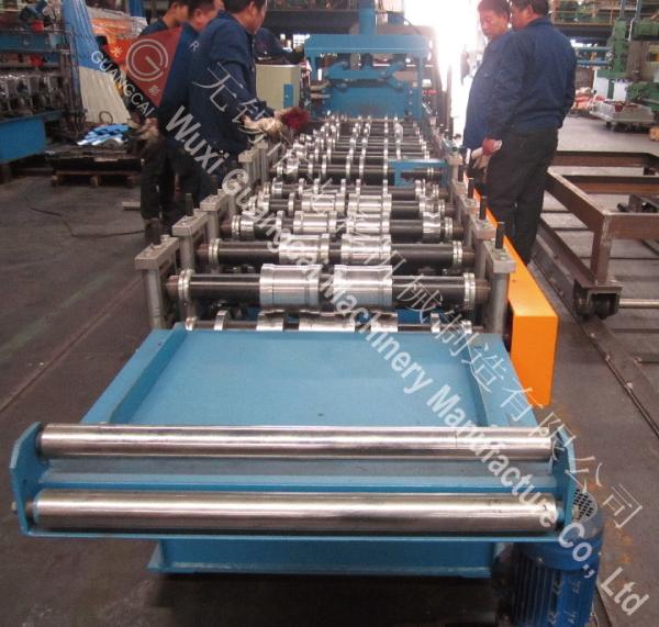 Colored Cold Roll Forming Machine / Joint Hidden Roofing Sheet Manufacturing Machine