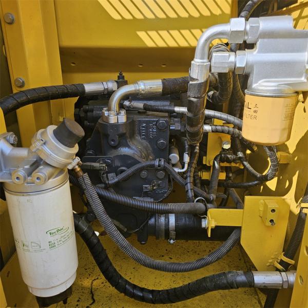 13 Ton Used Komatsu Excavator Hydraulic PC130 Excavator Original