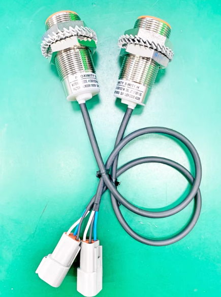 Sensor de interruptor de proximidad J7-D10B1/DC con rosca M18 × 1 y distancia de detección de 10 mm para detección sin contacto