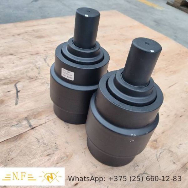 ZX850 Construction Machinery Excavator Top Roller Carrier Roller Dozer 4638433