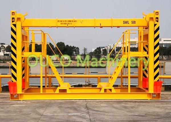 Custom Made Mobile Harbor Gantry Crane With Container Spreader , High Efficiency