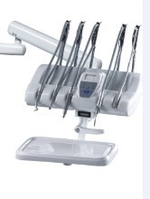 Unité de traitement de la chaise dentaire Unité dentaire avec lumière de fonctionnement avec 24V silencieux chaise à moteur en courant continu déta chaise avec 3 mémoire Unité dentaire avec 3 seringues (froid / chaud) Unité dentaire avec selles médicales